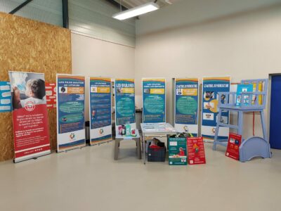 MAISON GEANTE EXPOSITION KAKEMONOS